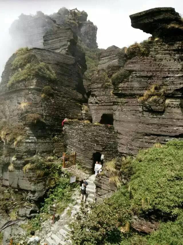 想去贵州爬山，你知道贵州哪些山有名？