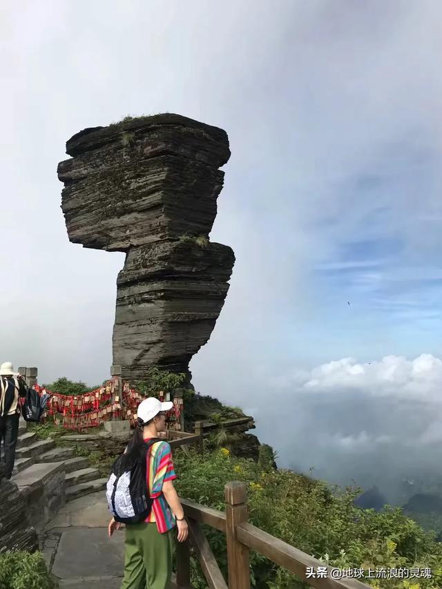 快暑假了，一家人国内旅游，一周左右的时间，有什么地方推介？